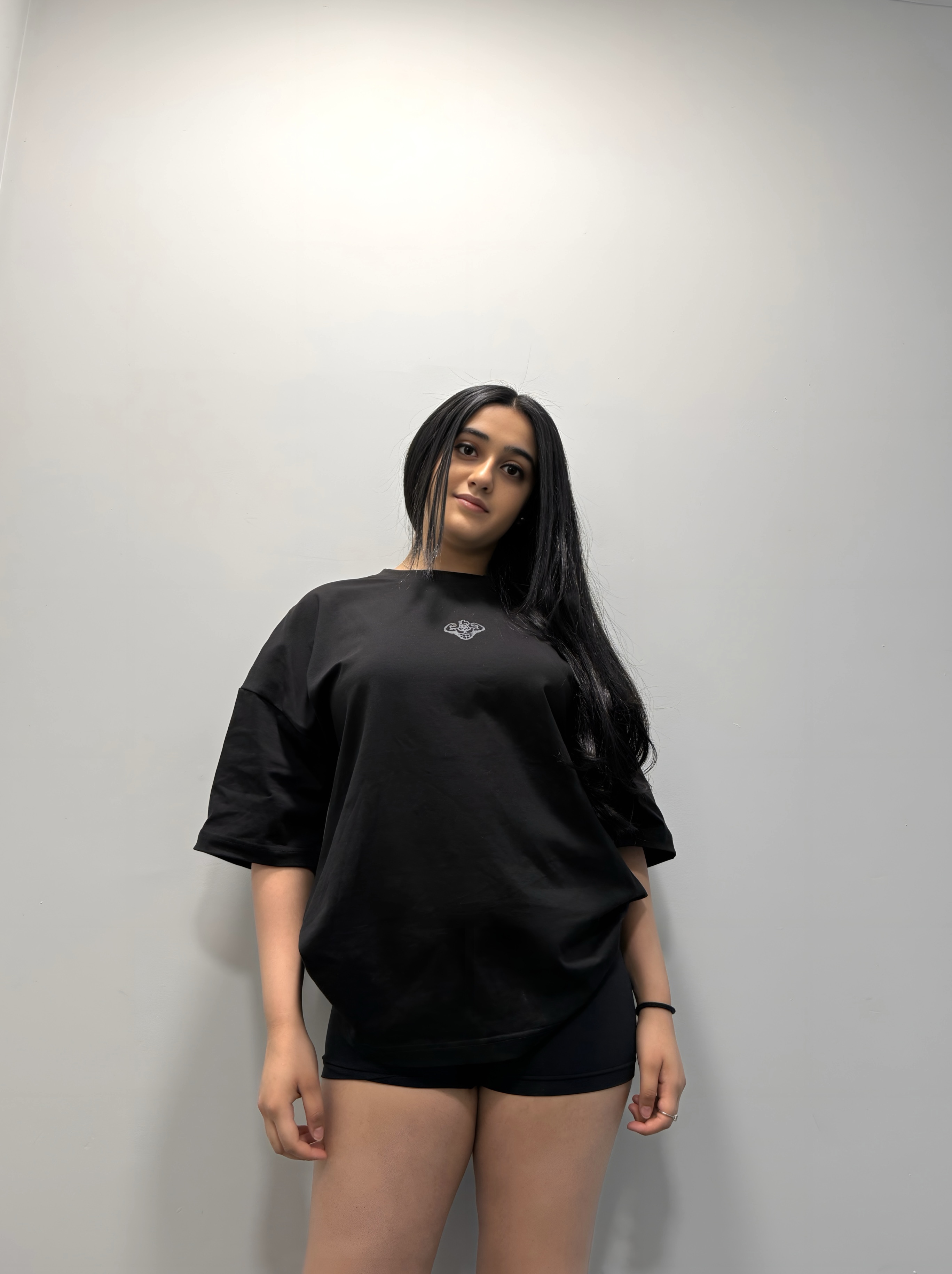 Essentials Tee 01 in action (detail)