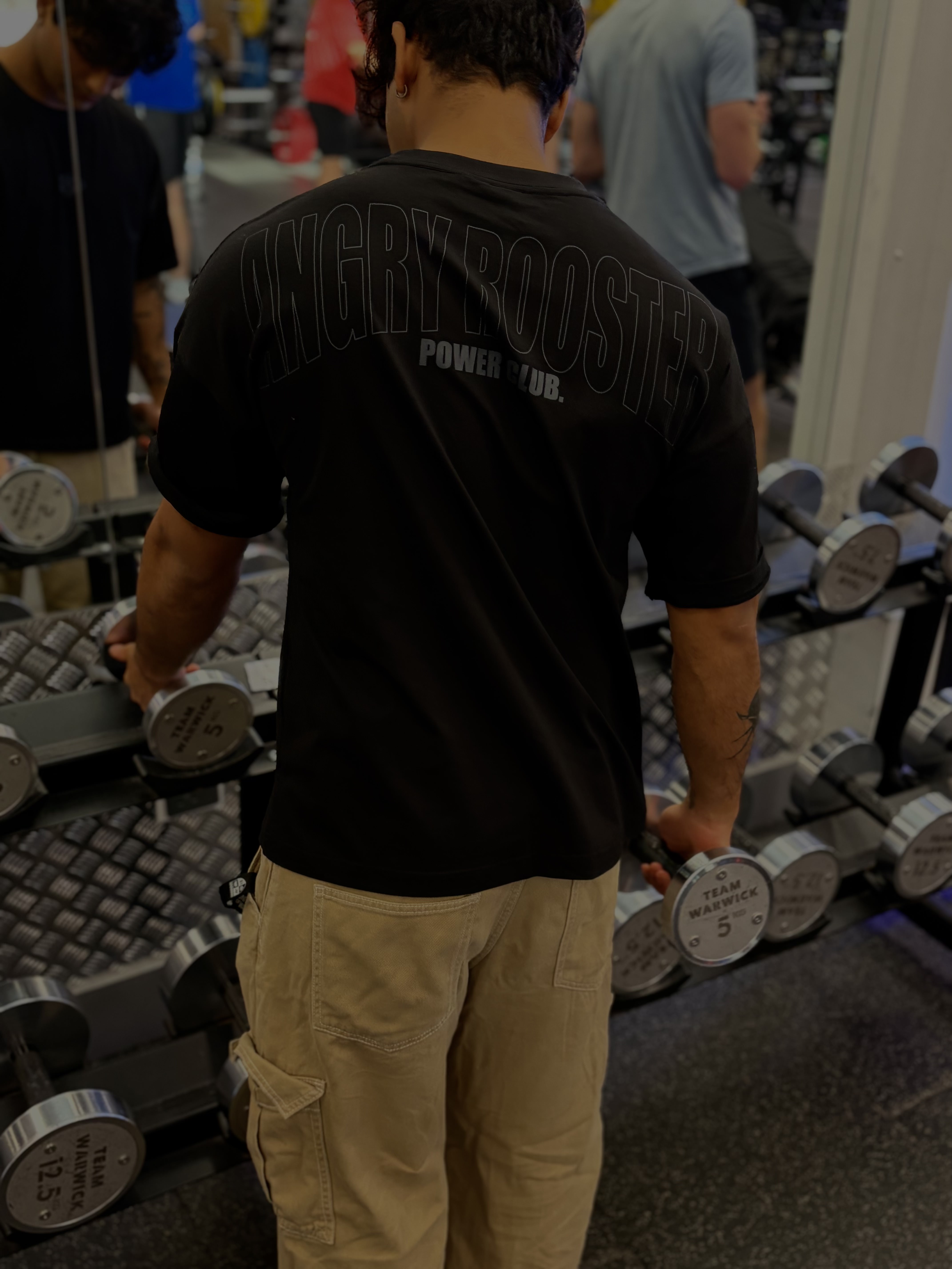 Essentials Tee 01 training moment